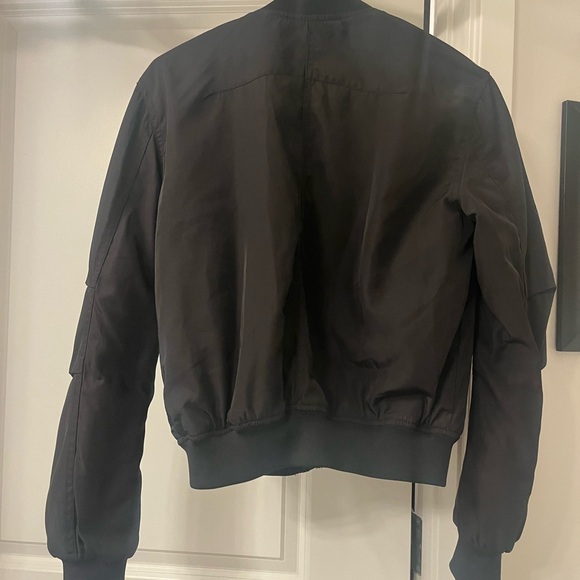 H&M Black Bomber Jacket with Orange Interior - Picture 4 of 5